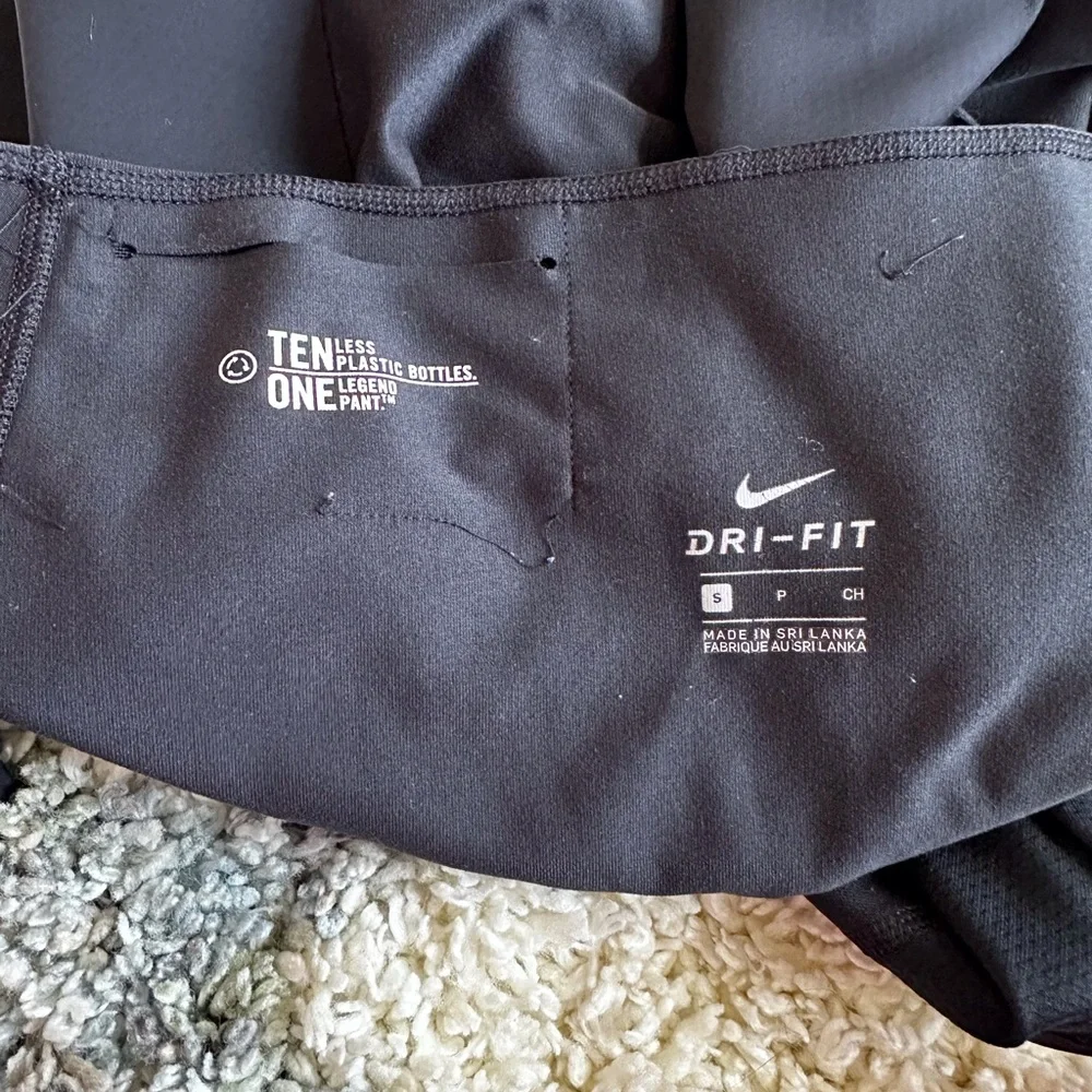 Nike Black Women's High-Waist Leggings Sz S